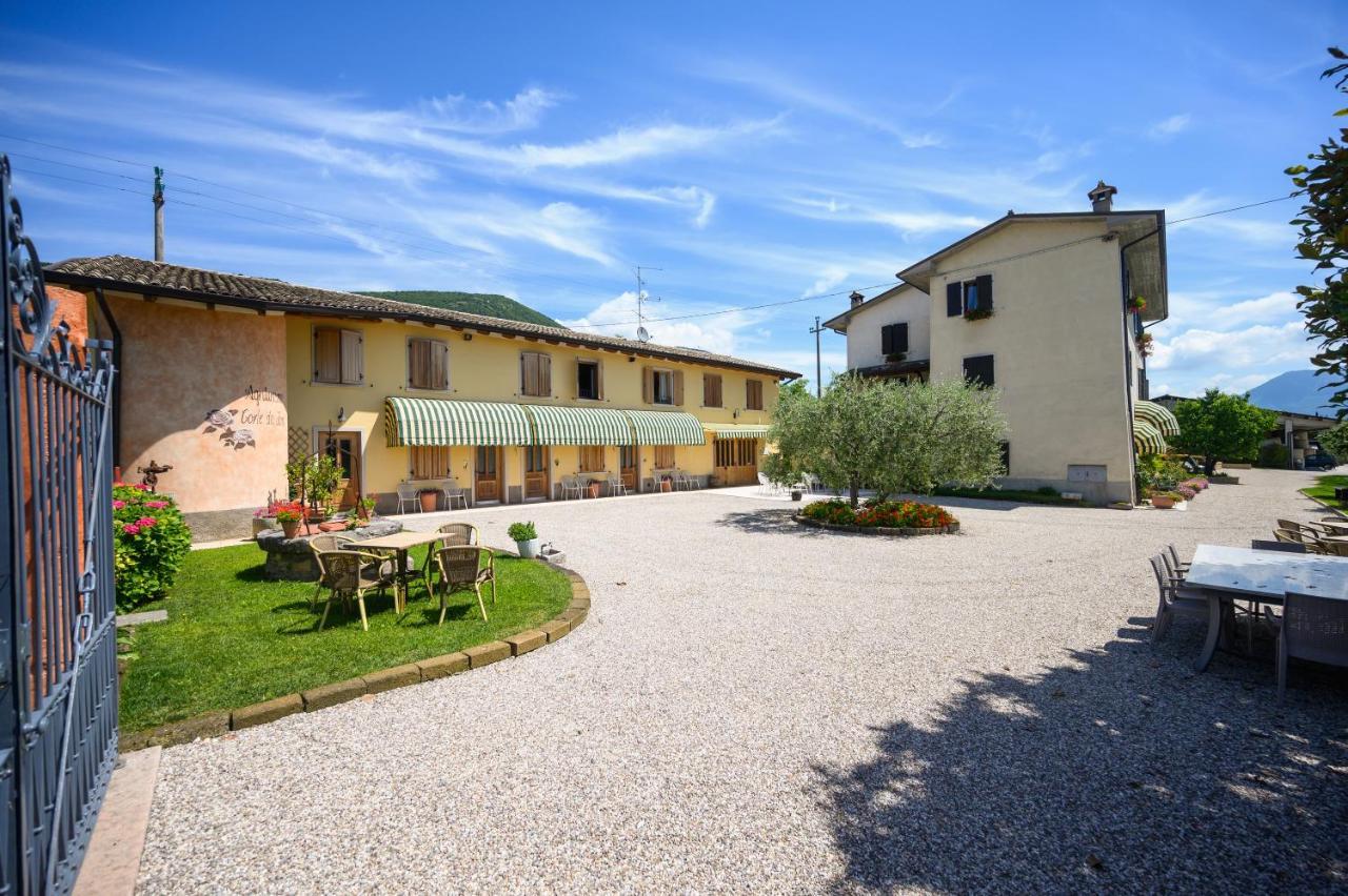 Agriturismo Corte Dei Fiori Caprino Veronese Exterior photo